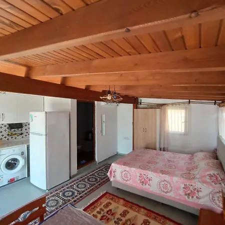 Kaştaki Eviniz